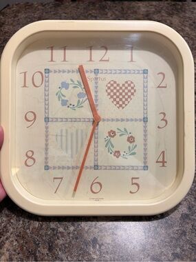 Vintage Hallmark Cream and Peach Floral Heart Quilt Wall Clock